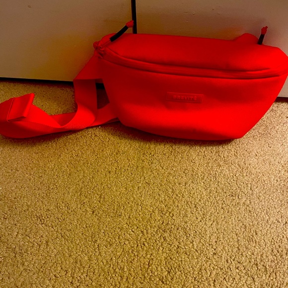 Brevite Handbags - Brevite Crossbody Bag